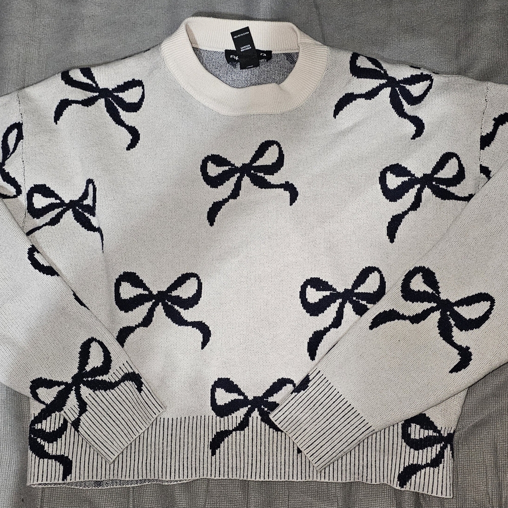 Arden B Light Grey and Black Bow Sweater